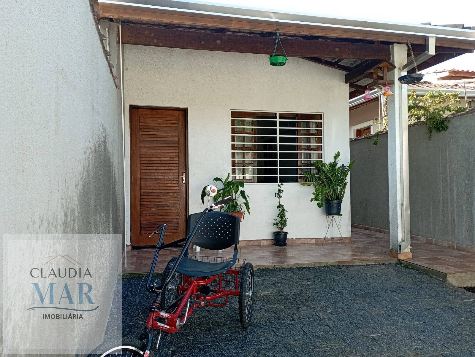 Casa à venda com 2 quartos - Foto 1