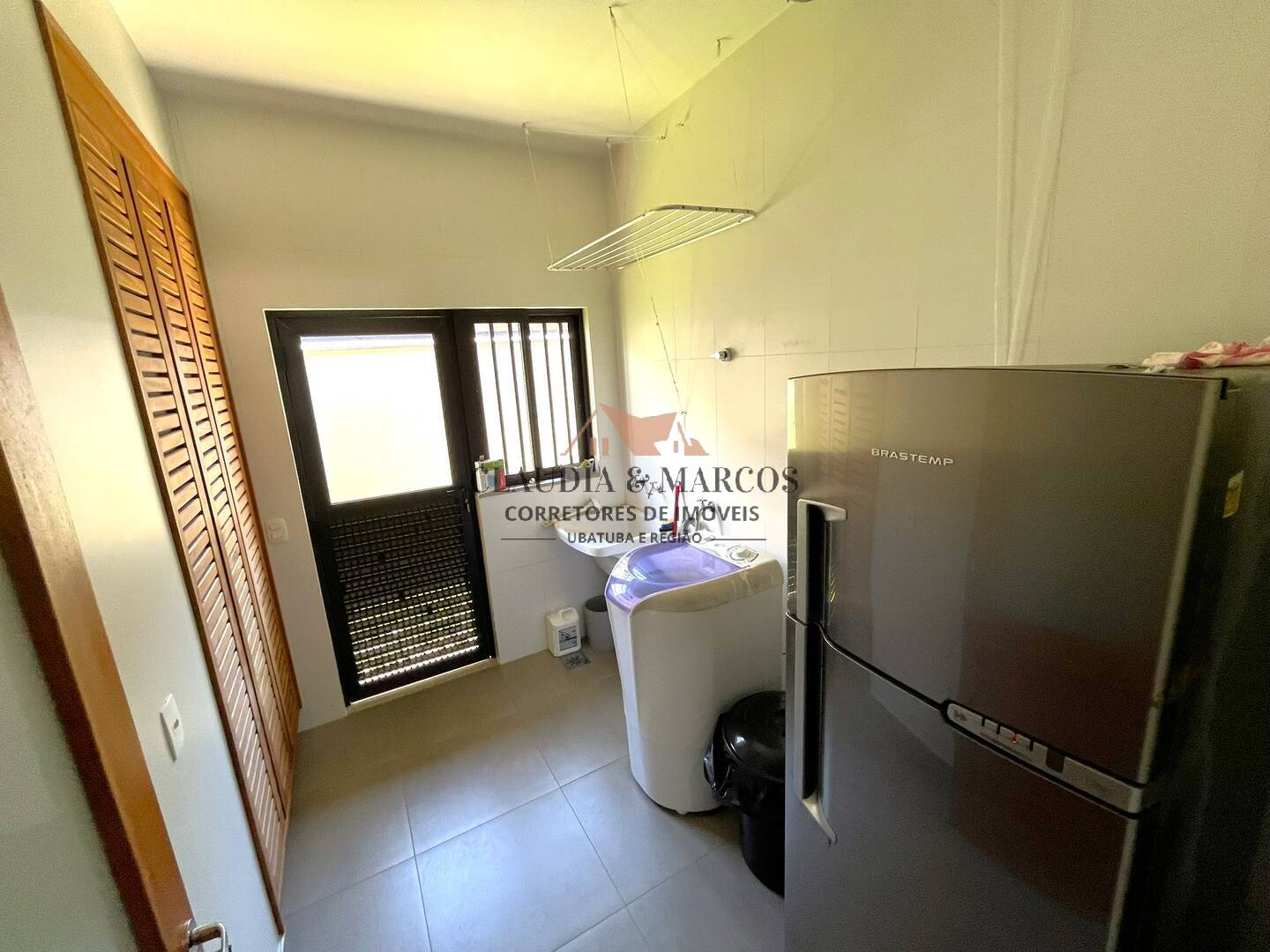 Casa à venda com 4 quartos, 282m² - Foto 12