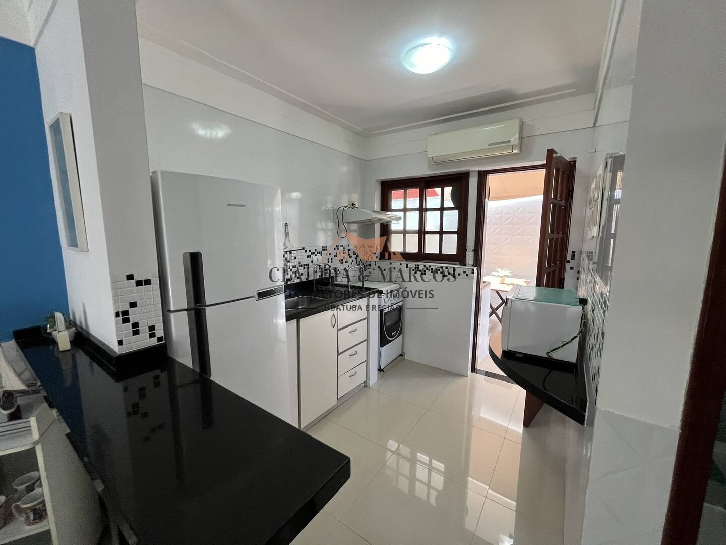 Apartamento à venda com 2 quartos, 50m² - Foto 4