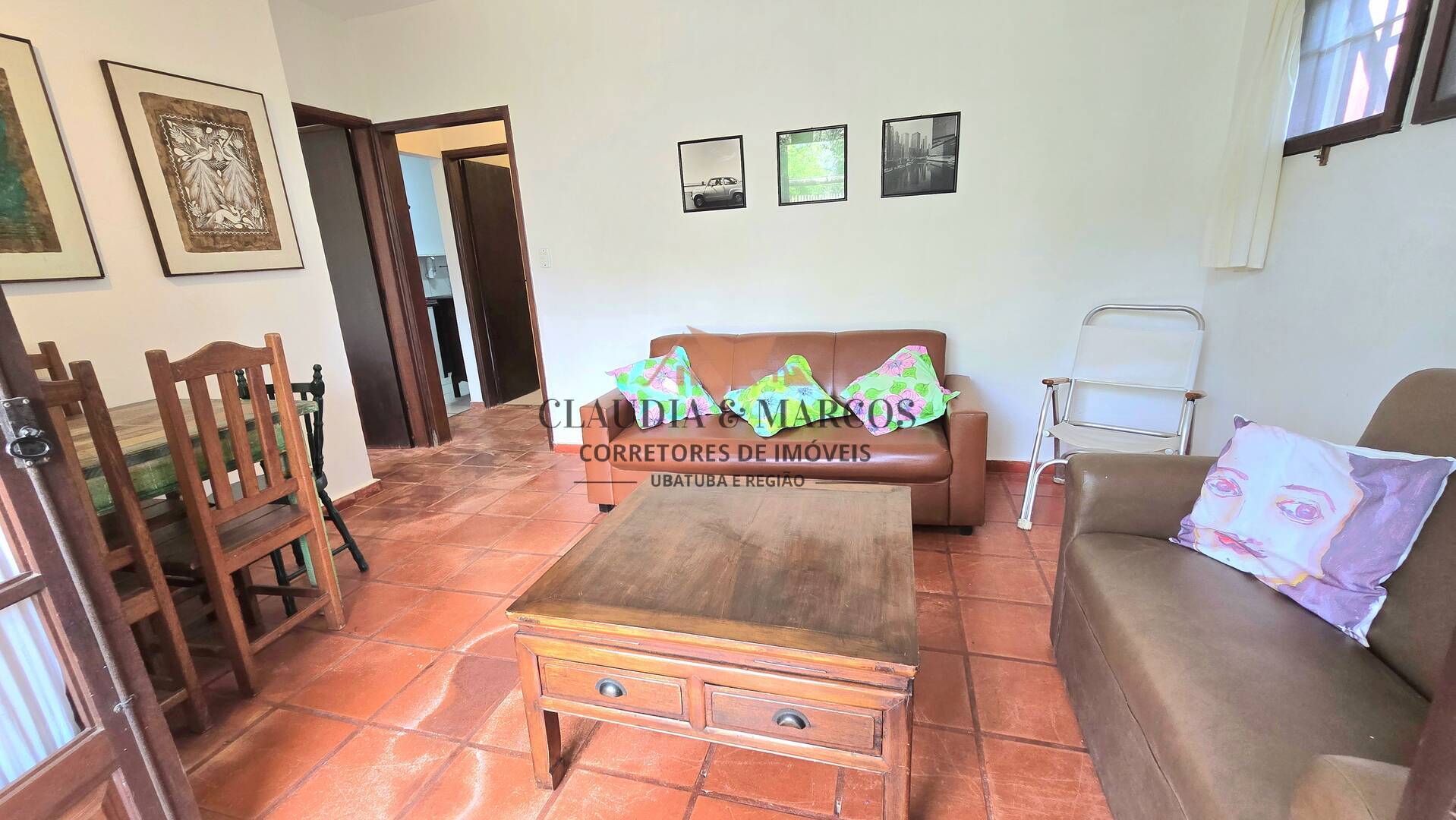 Casa à venda com 6 quartos, 240m² - Foto 4