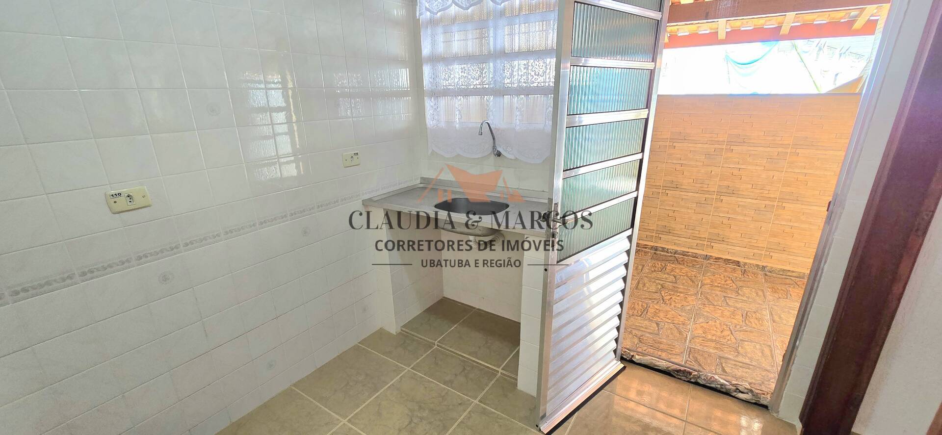 Casa à venda com 5 quartos, 242m² - Foto 23