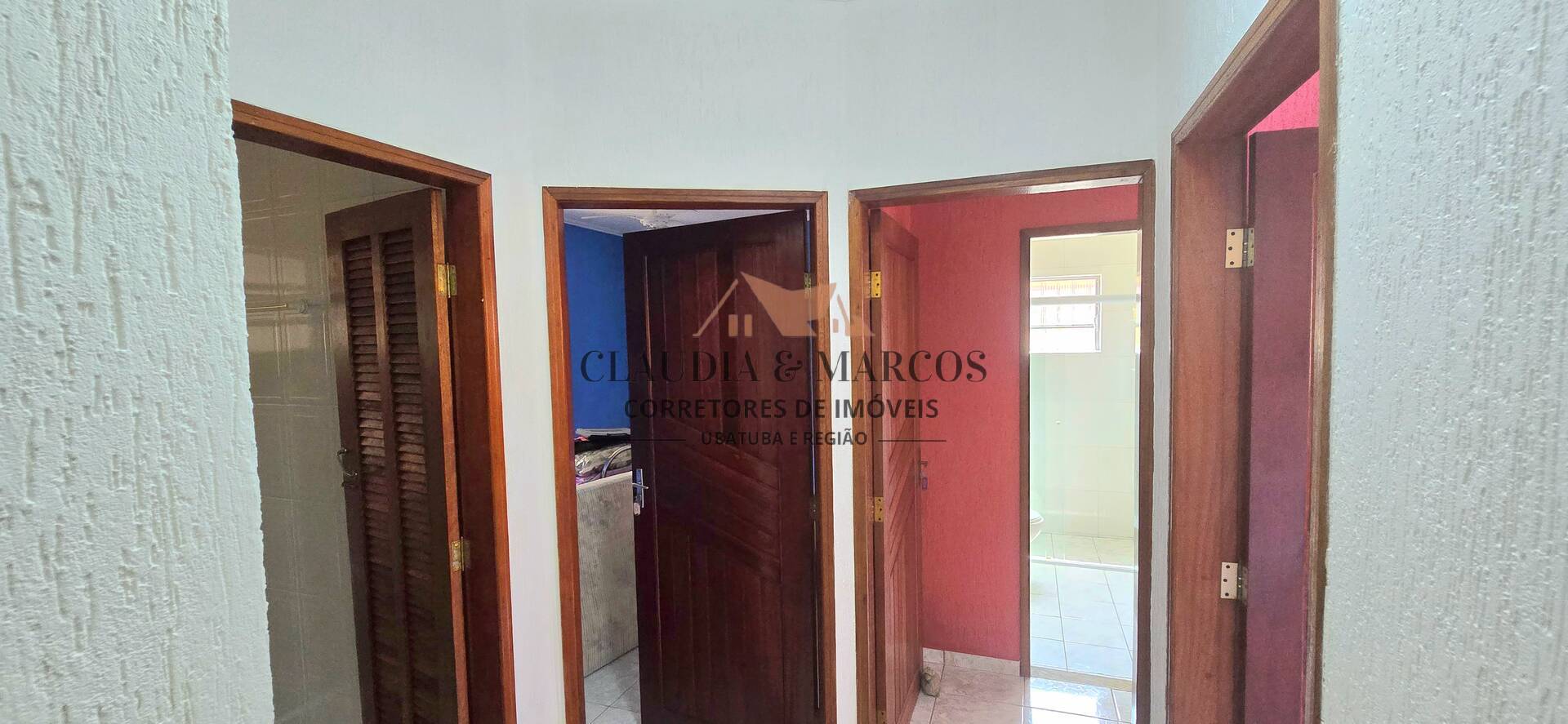 Casa à venda com 5 quartos, 242m² - Foto 10