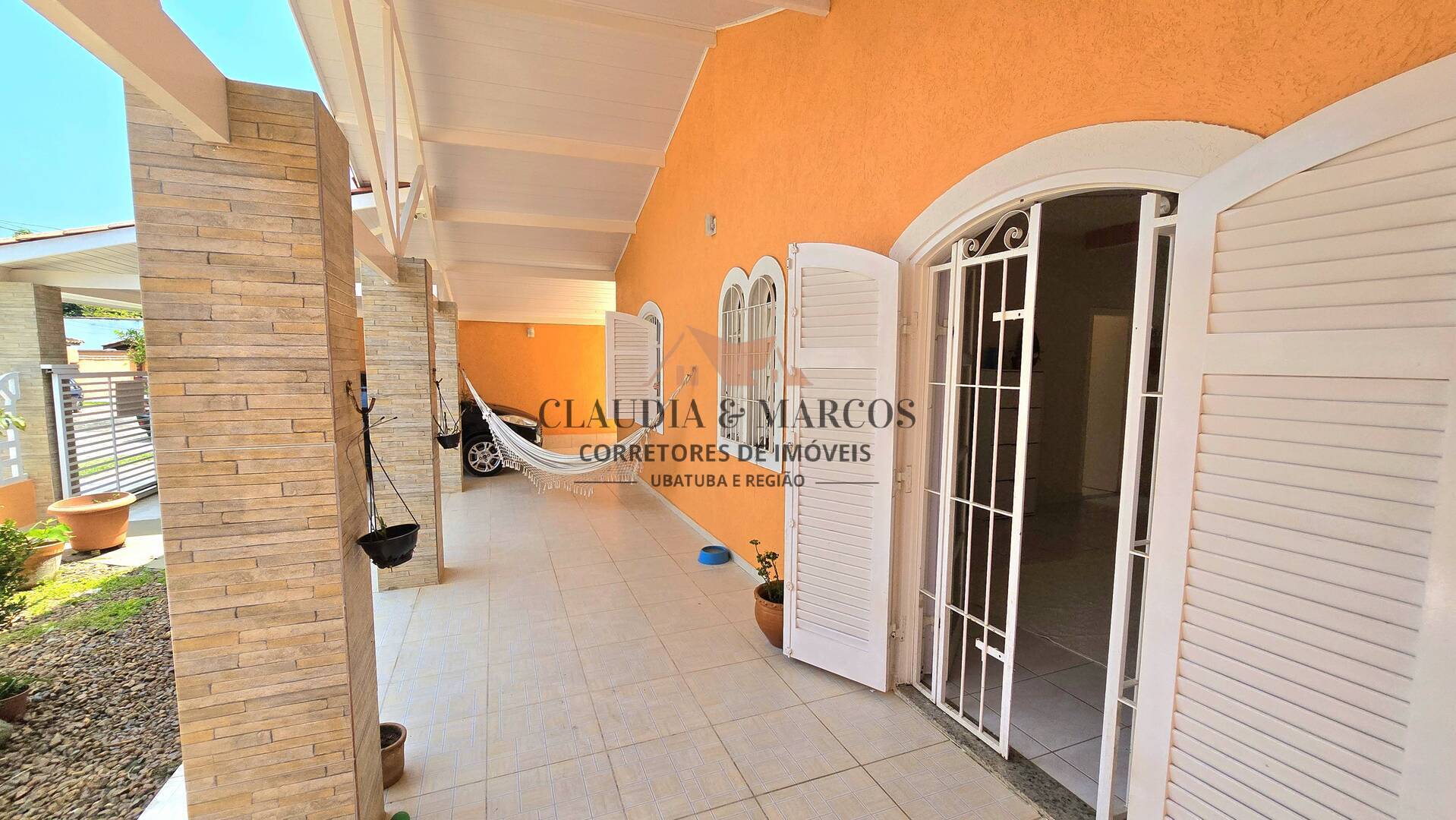 Casa à venda com 5 quartos, 220m² - Foto 13