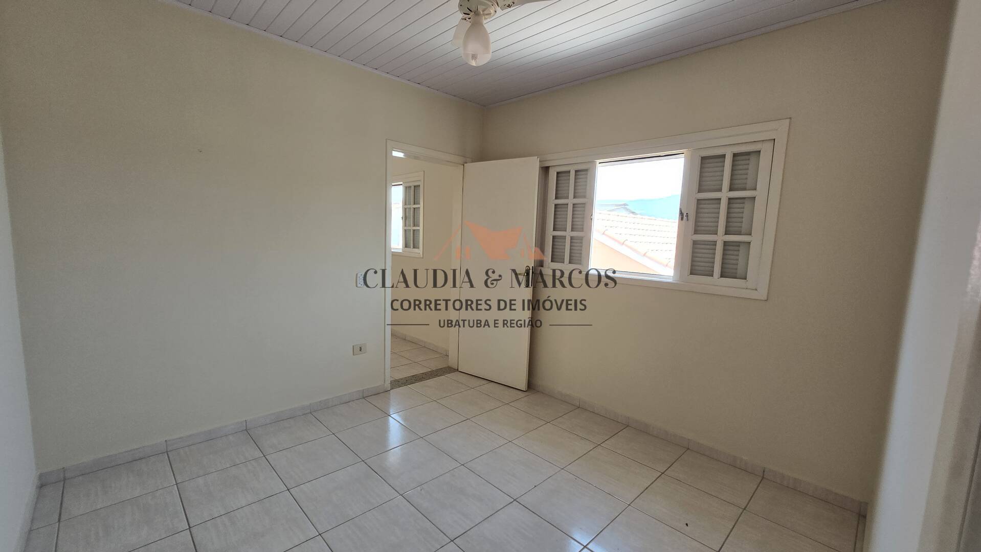 Casa à venda com 5 quartos, 220m² - Foto 23