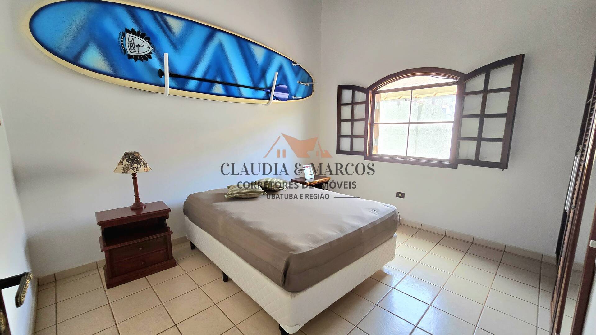 Casa à venda com 4 quartos, 290m² - Foto 15