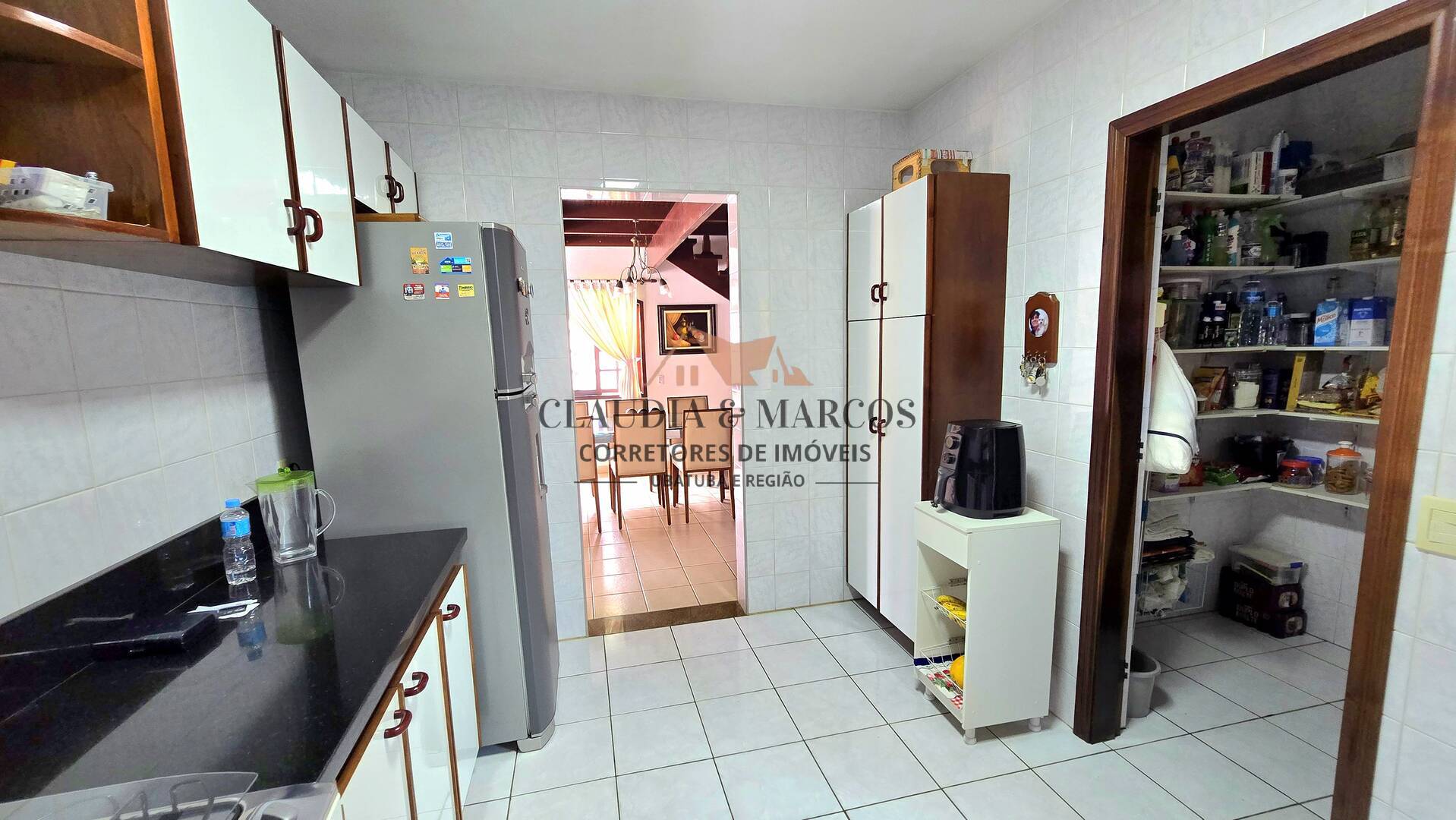 Casa à venda com 4 quartos, 290m² - Foto 26