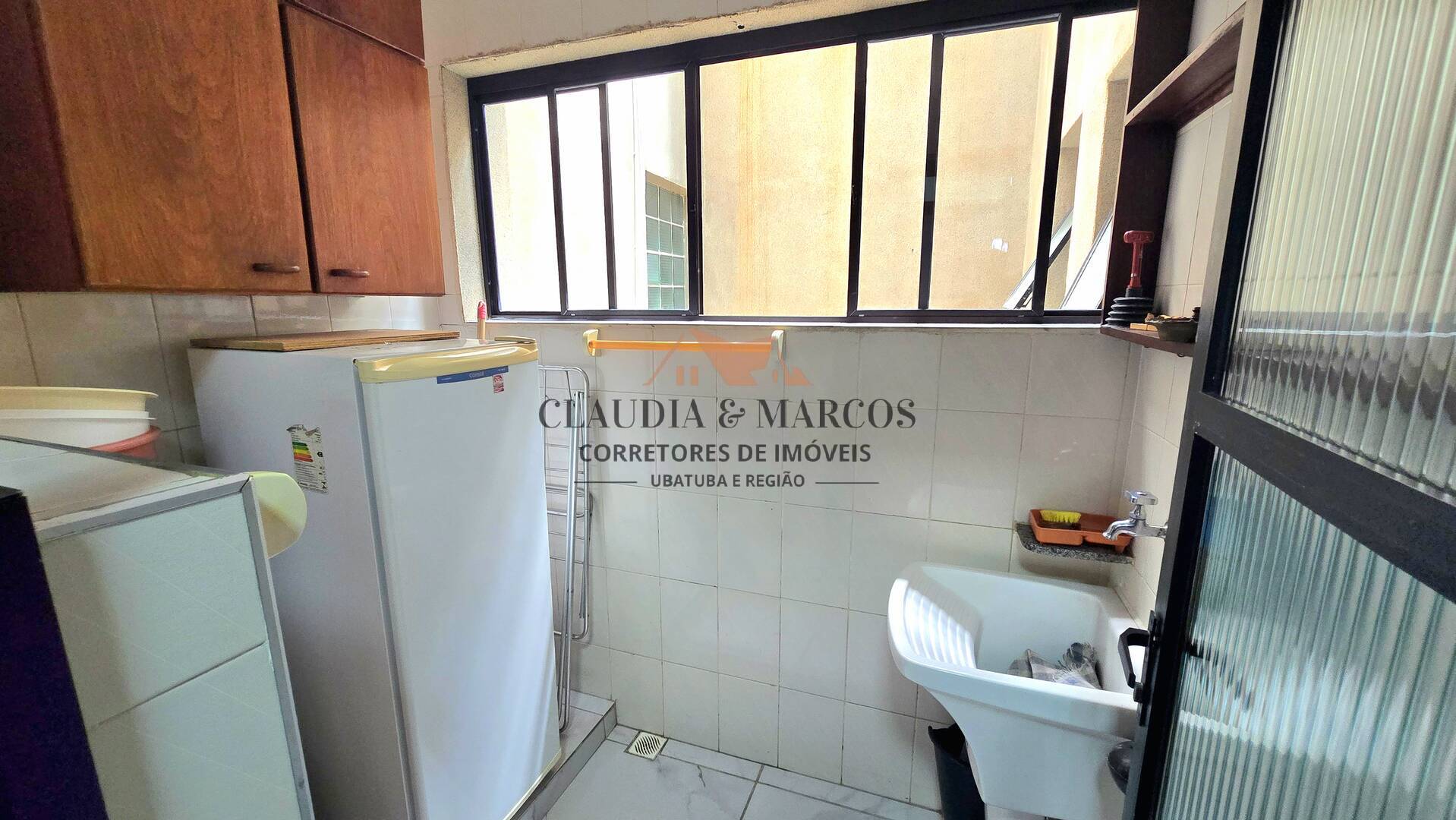 Apartamento à venda com 2 quartos, 62m² - Foto 8