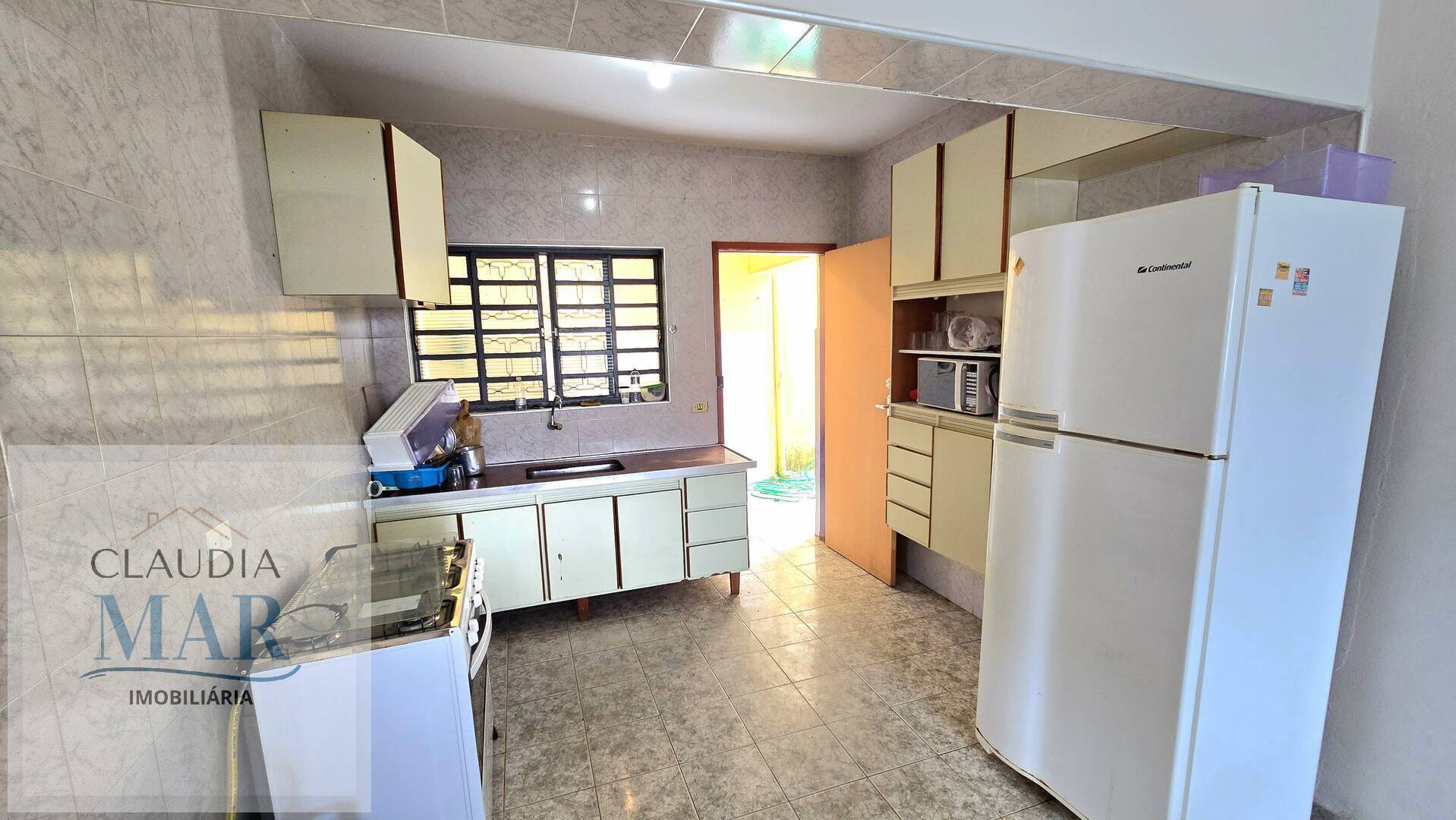 Casa à venda com 5 quartos, 233m² - Foto 3